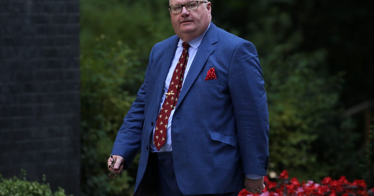 Supraveghetorul usii rotative din UK avertizeaza Etica o bomba cu ceas