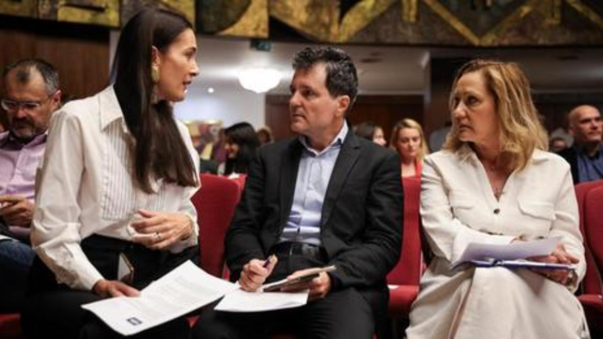 Penibil absolut Lasconi a mers la Cotroceni pe model Nicusor dar Bolojan lipsea