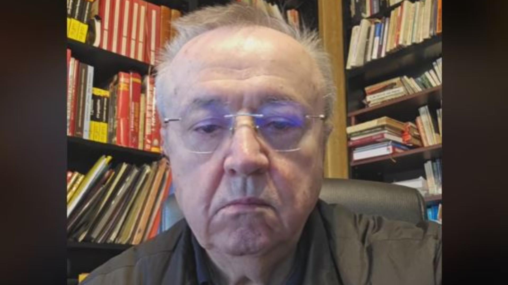 Ion Cristoiu o critica pe Elena Lasconi De la groapa cu furnici la cea cu obuze