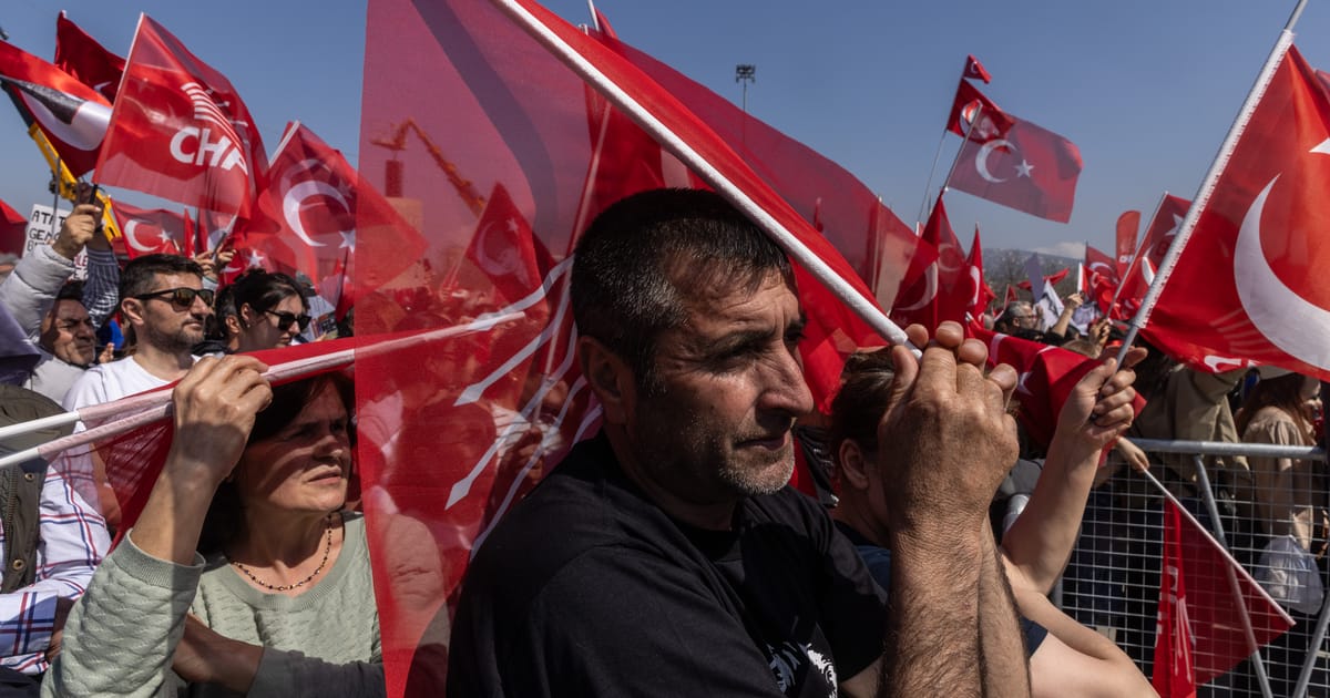 Opozitia Turciei mobilizeaza multimi uriase pentru proteste
