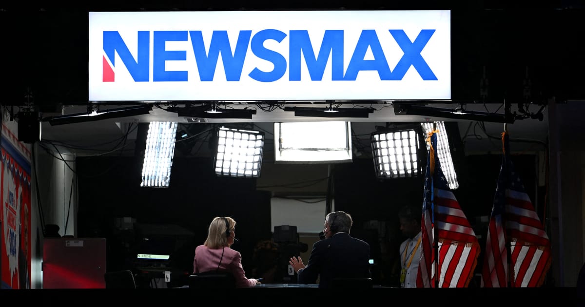 Politicienii europeni se adreseaza Newsmax pentru atentia lui Trump