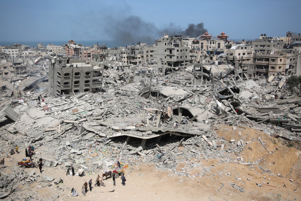 Atac israelian Zeci de morti langa centrul de ajutoare