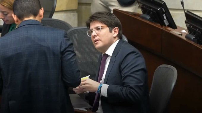 Candidatul la presedintia Columbiei a fost impuscat in Bogota