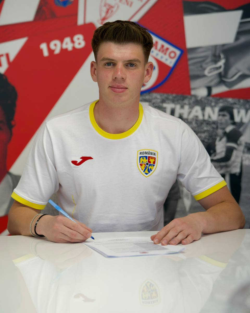 Dinamo a transferat un portar de 19 ani de la FCU Craiova