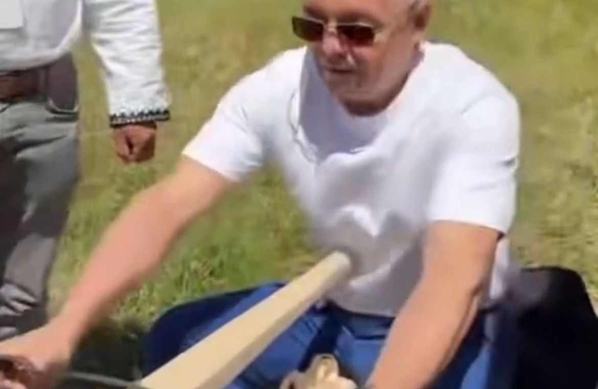 Emil Boc primarul Clujului sculptor talentat VIDEO
