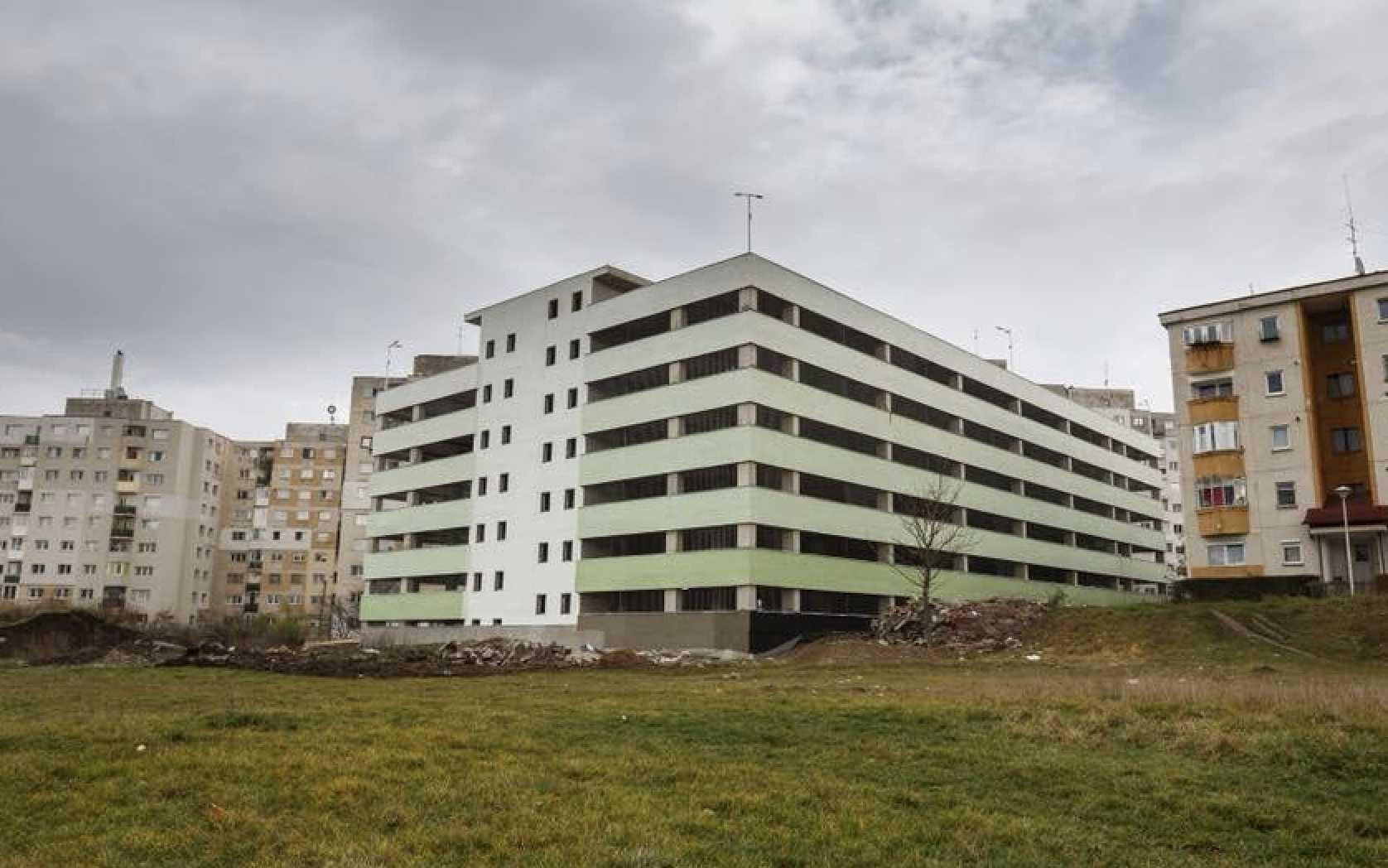 Investitie distrusa in Manastur Parkingul Negoiu vandalizat
