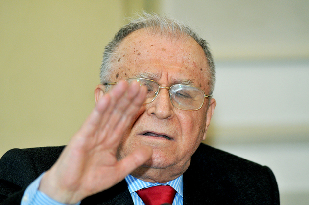 Ion Iliescu in continuare la Terapie Intensiva Medicii spun ce