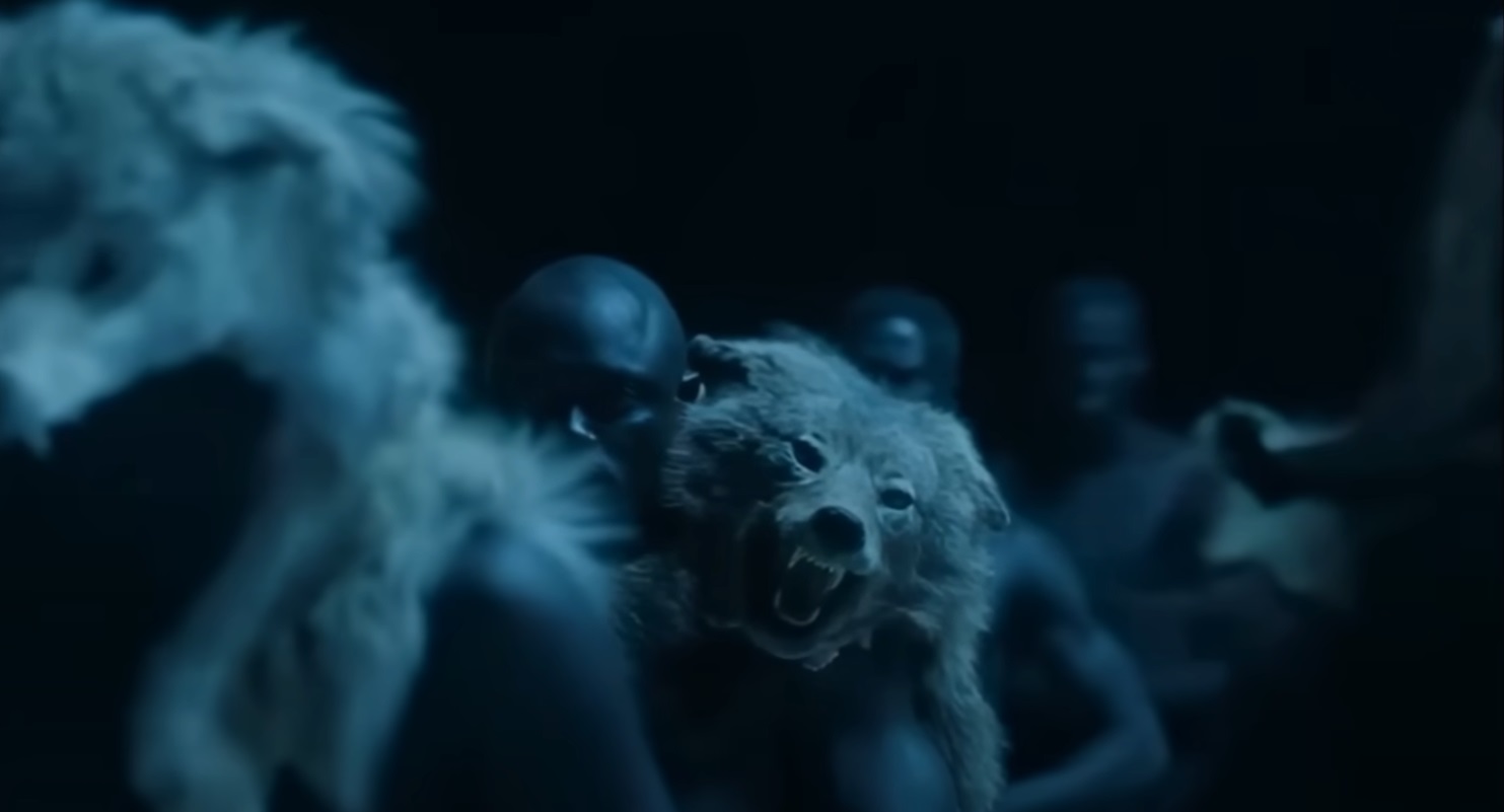 Kanye West socheaza Slovacia Va interpreta o melodie controversata