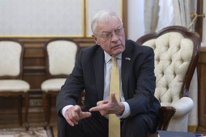 Oficiali din SUA Marea Britanie Franta si Germania negociaza pacea Ucraina Rusia
