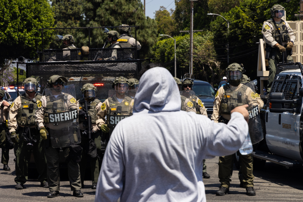 Proteste in LA Fotograf britanic ranit de gloante de cauciuc