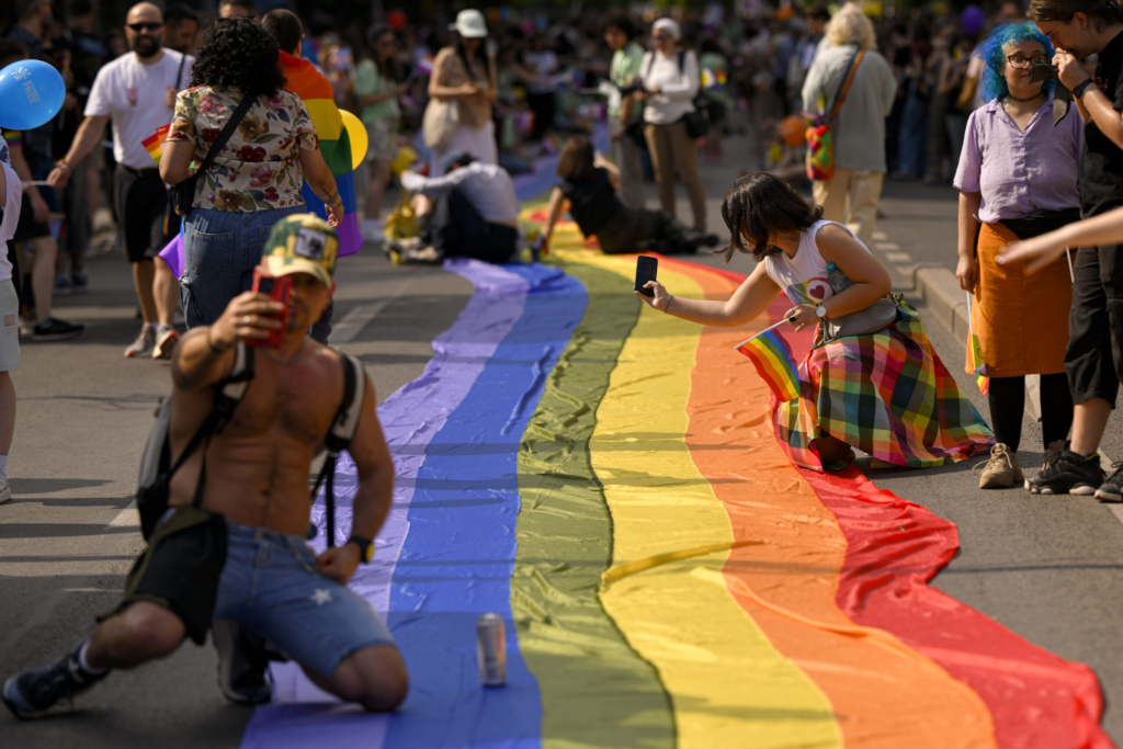 Sanctiuni pentru 6 jandarmi dupa Bucuresti Pride 2025