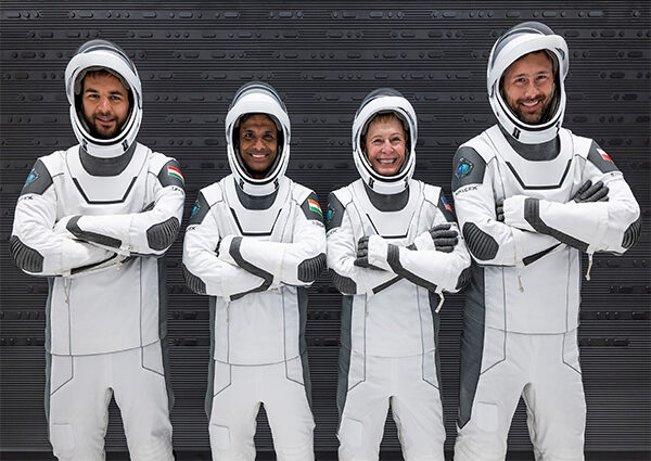 SpaceX si NASA lanseaza a patra misiune cu echipaj