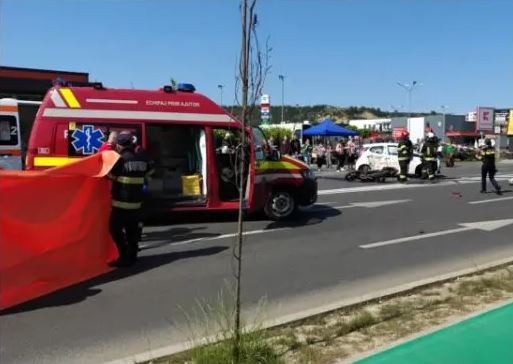 Tanar motociclist in coma dupa un accident grav