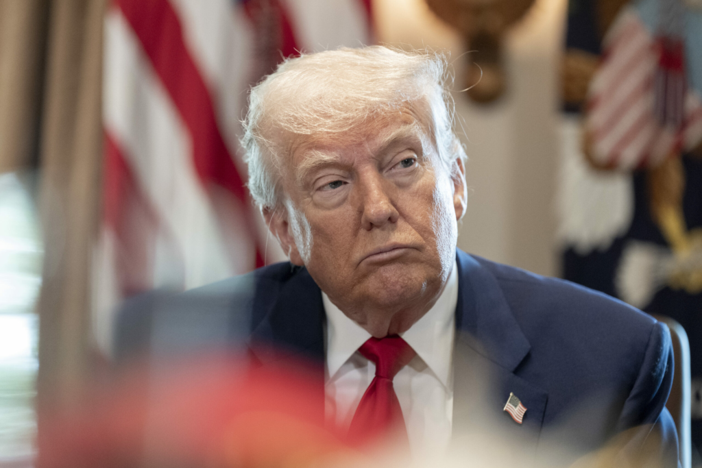 Trump propune o noua taxa pentru investitorii europeni