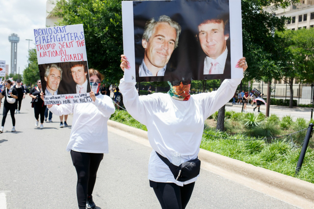Ce se stie despre prietenia dintre Trump si Epstein