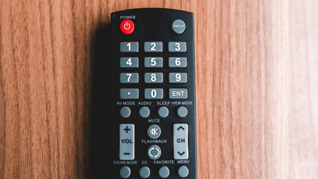 Cine transmite CFR Cluj la televizor