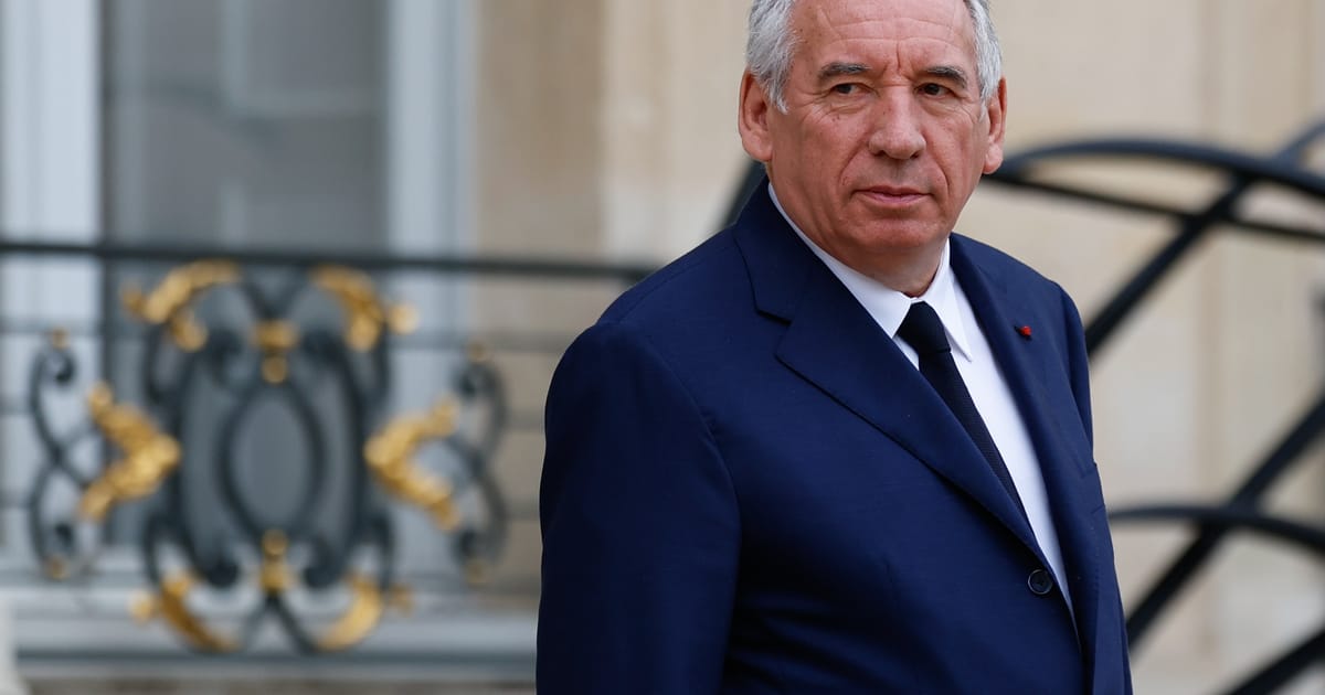 Premierul Frantei critica acordul UE SUA ca subordonare fata de Trump