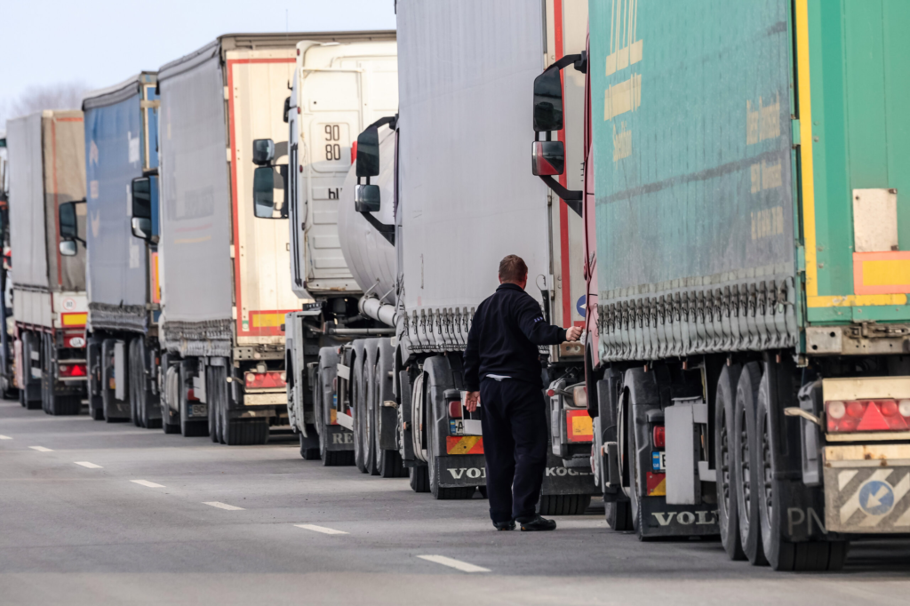 Restrictii de tonaj din cauza caniculei in judete