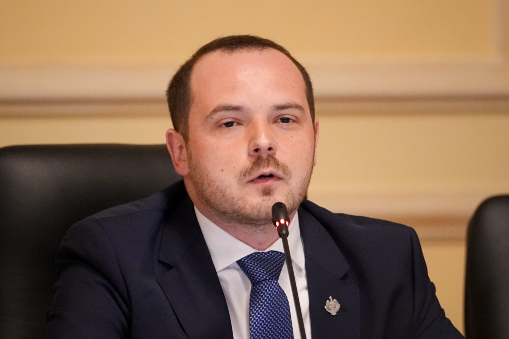 Rogobete anunta finalizarea Centrului pentru Arsi in primavara