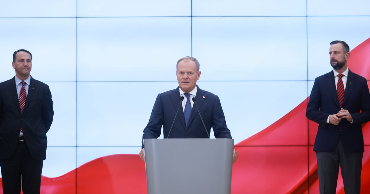 Tusk din Polonia reconfigureaza guvernul dupa alegeri