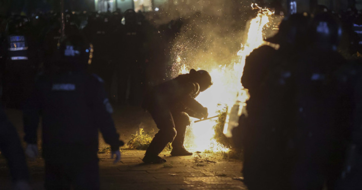 19 trimisi in judecata pentru violente la BEC