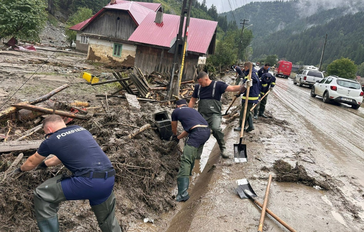 Guvernul ofera ajutoare familiilor afectate de inundatii