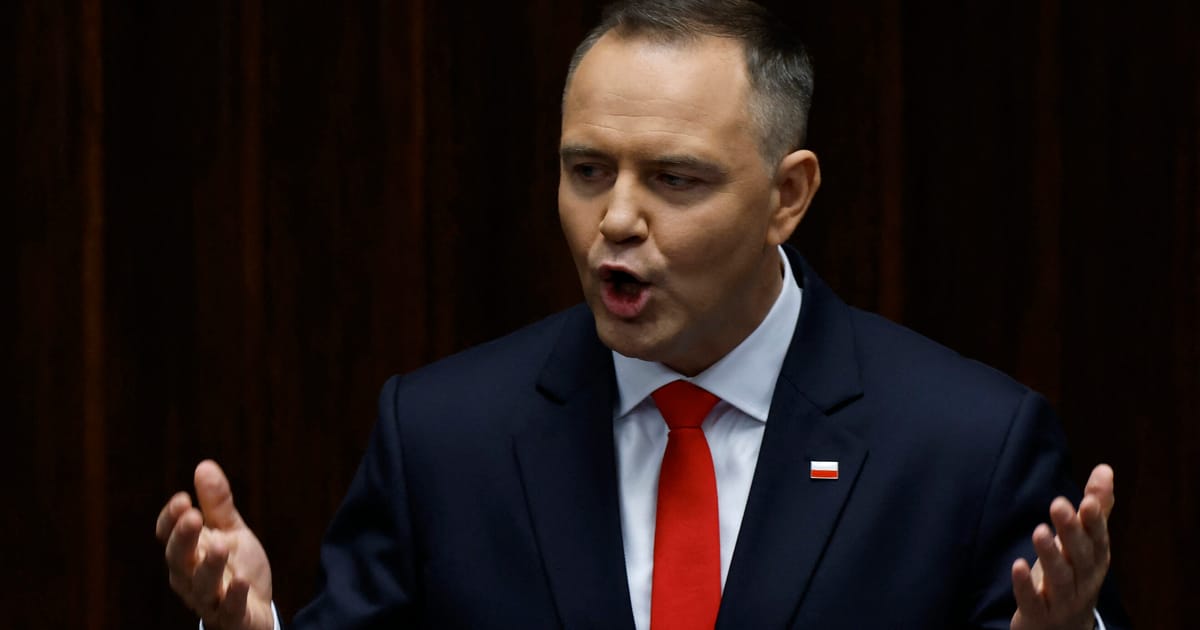 Noul presedinte al Poloniei incepe mandatul cu un conflict