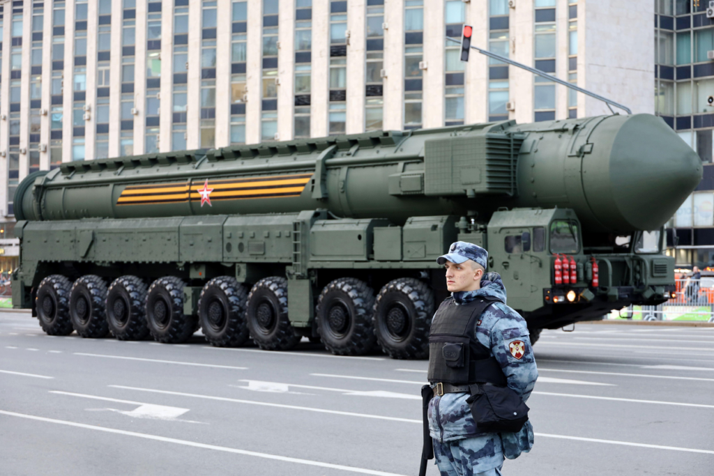 Rusia ameninta cu rachete nucleare in Europa