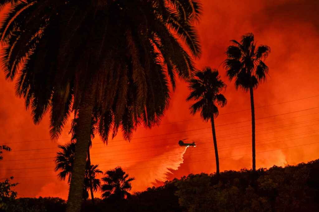 SUA Oregon si California amenintate de incendii