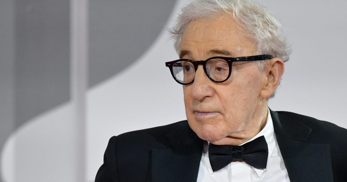 Ucraina l critica pe Woody Allen pentru Rusia