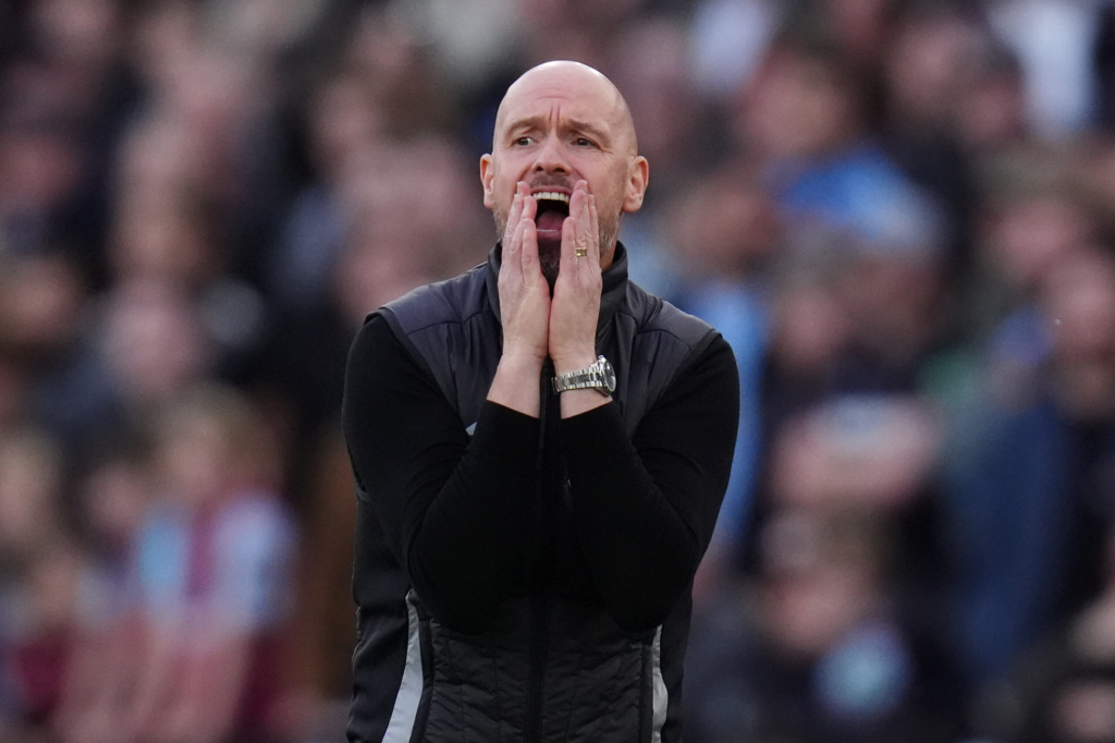 Antrenorul Erik ten Hag a fost concediat dupa trei meciuri