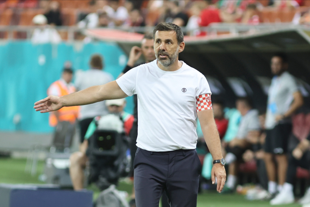 Antrenorul FC Dinamo Zeljko Kopic Un meci de titlu