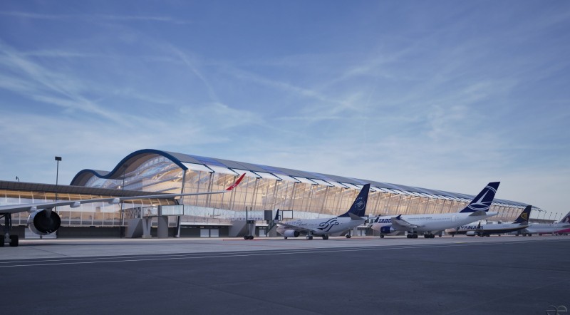 CNAB Capacitatea de parcare a avioanelor a crescut