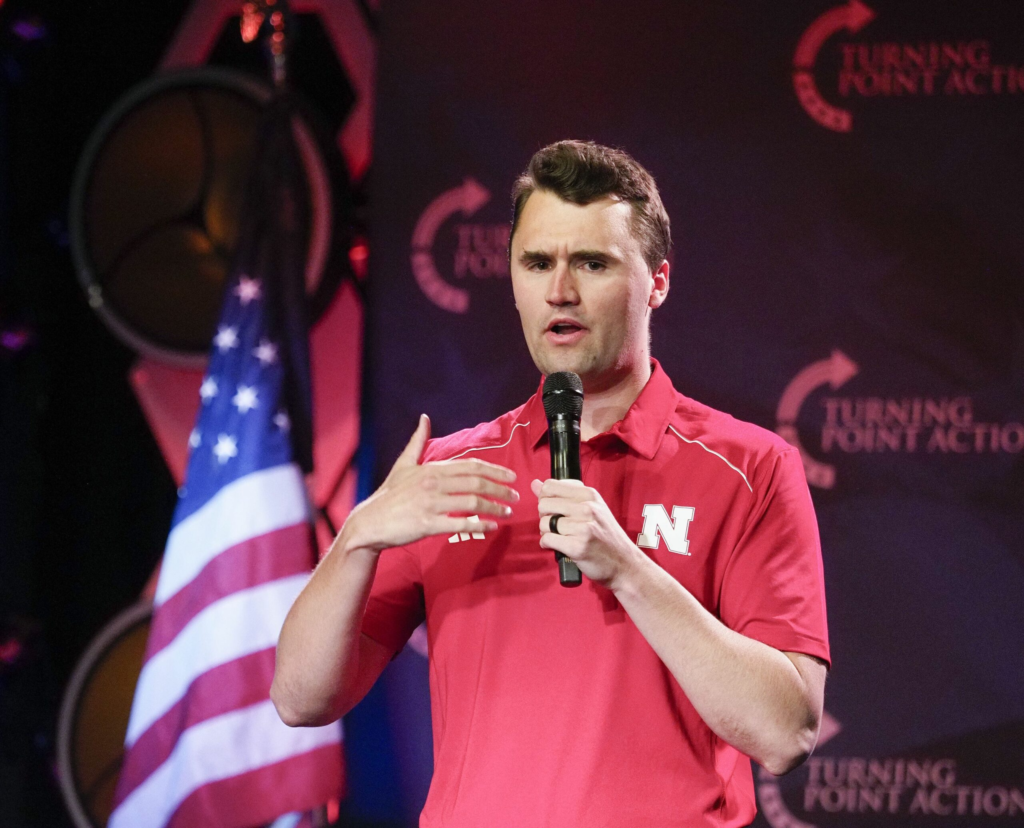 Charlie Kirk va primi Medalia Presidentiala pentru Libertate