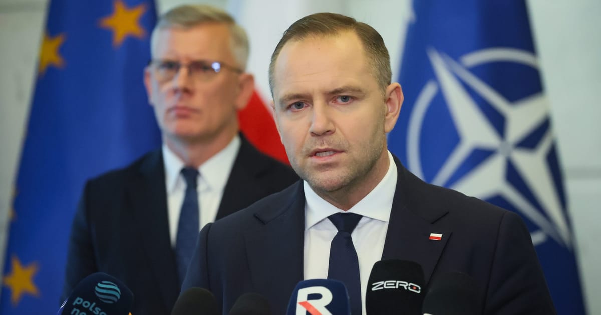 Dronelor rusesti unesc conducerea fracturata a Poloniei