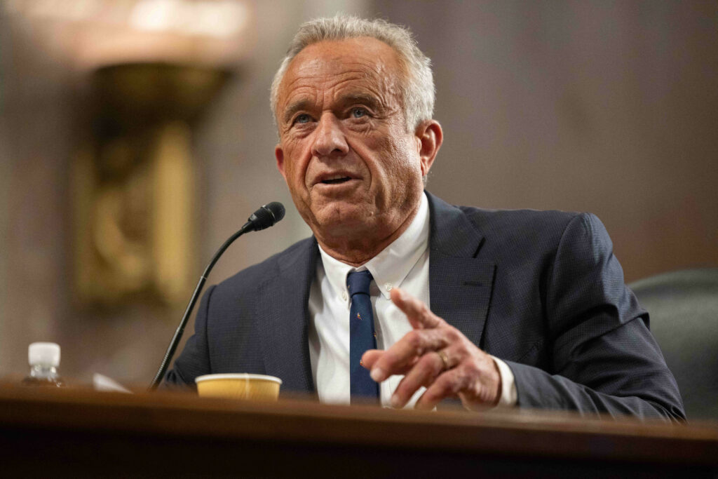 Familia lui RFK Jr cere demisia din functia de sanatate
