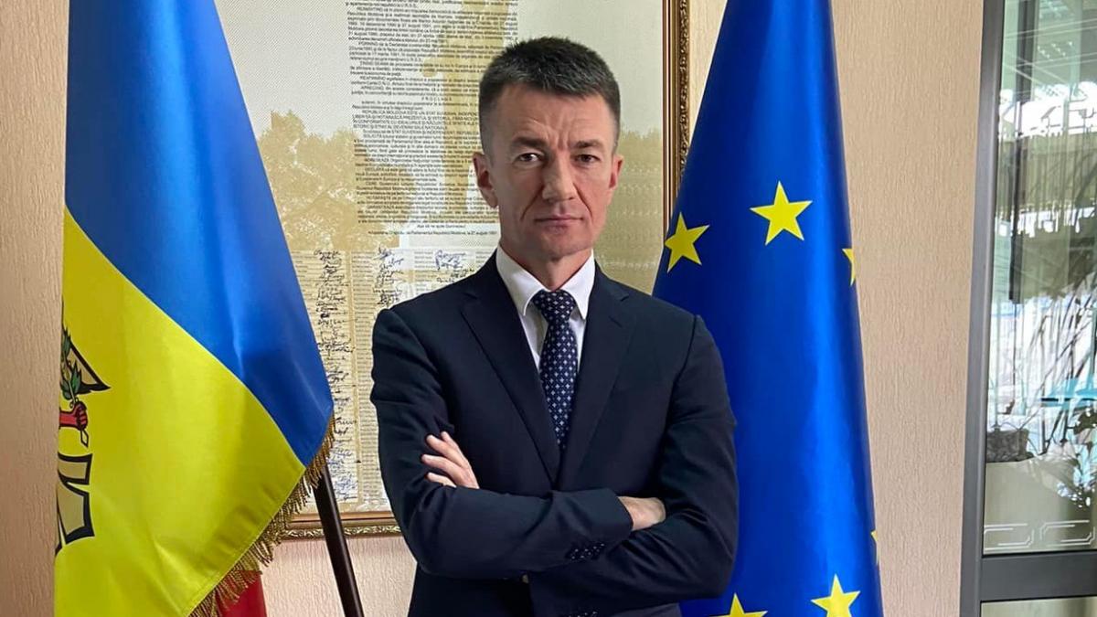 Fostul director adjunct al SIS din Moldova vindea secrete KGB