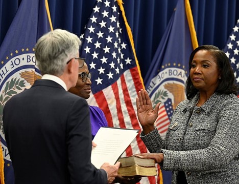 Lisa Cook ramane guvernator al FED dupa decizie