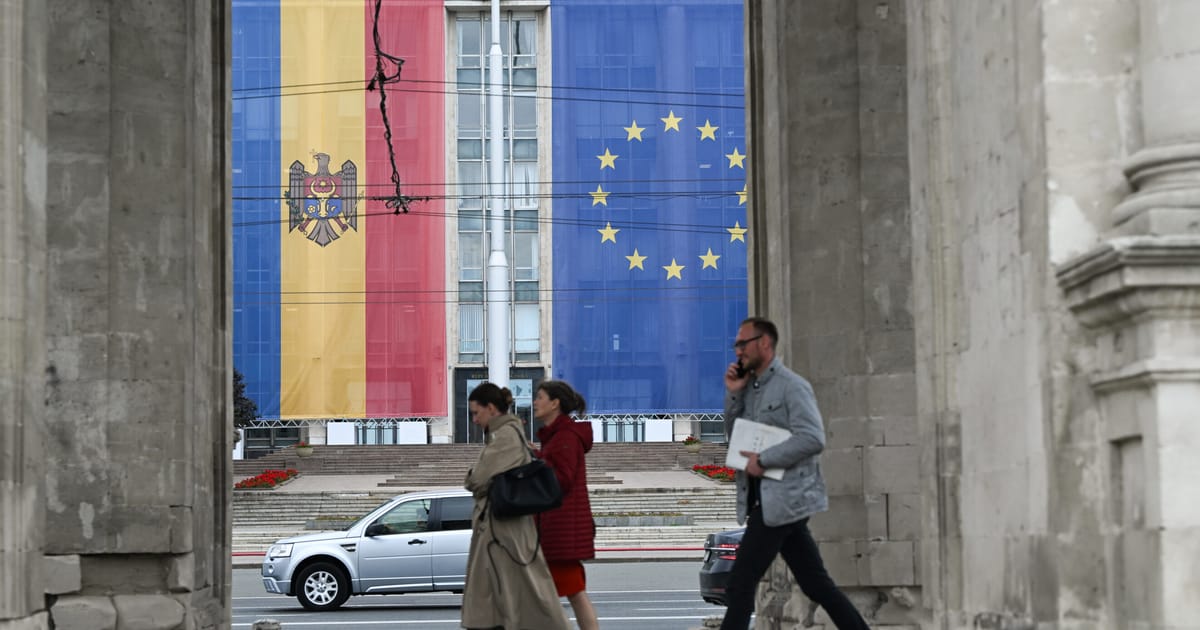 Sondajele se inchid in Moldova dupa votul esential pentru UE