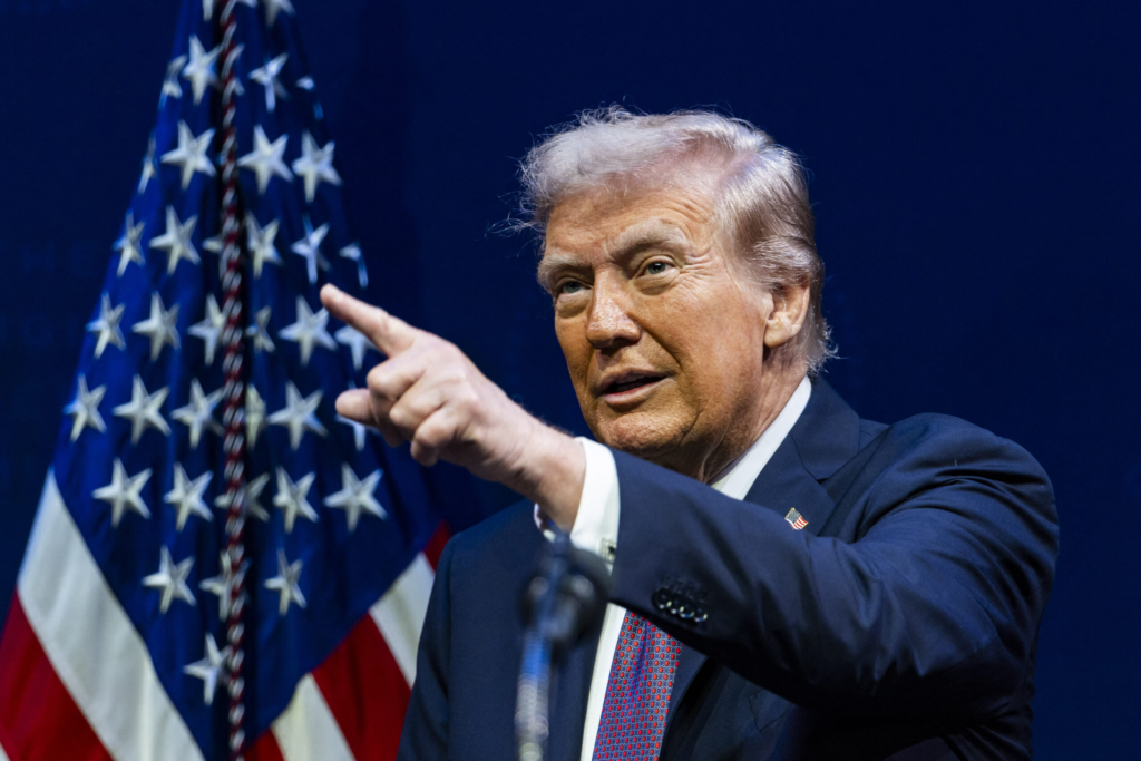 Trump cere NATO sa blocheze petrolul rusesc si impozitele Chinei