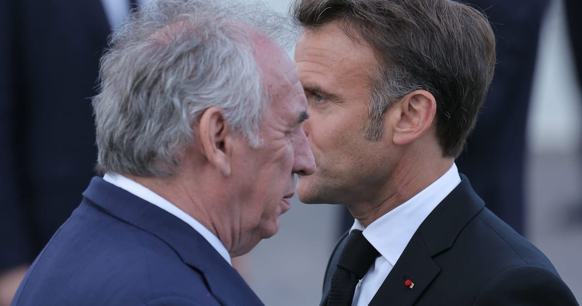 Trupele lui Macron raman blocate in impas