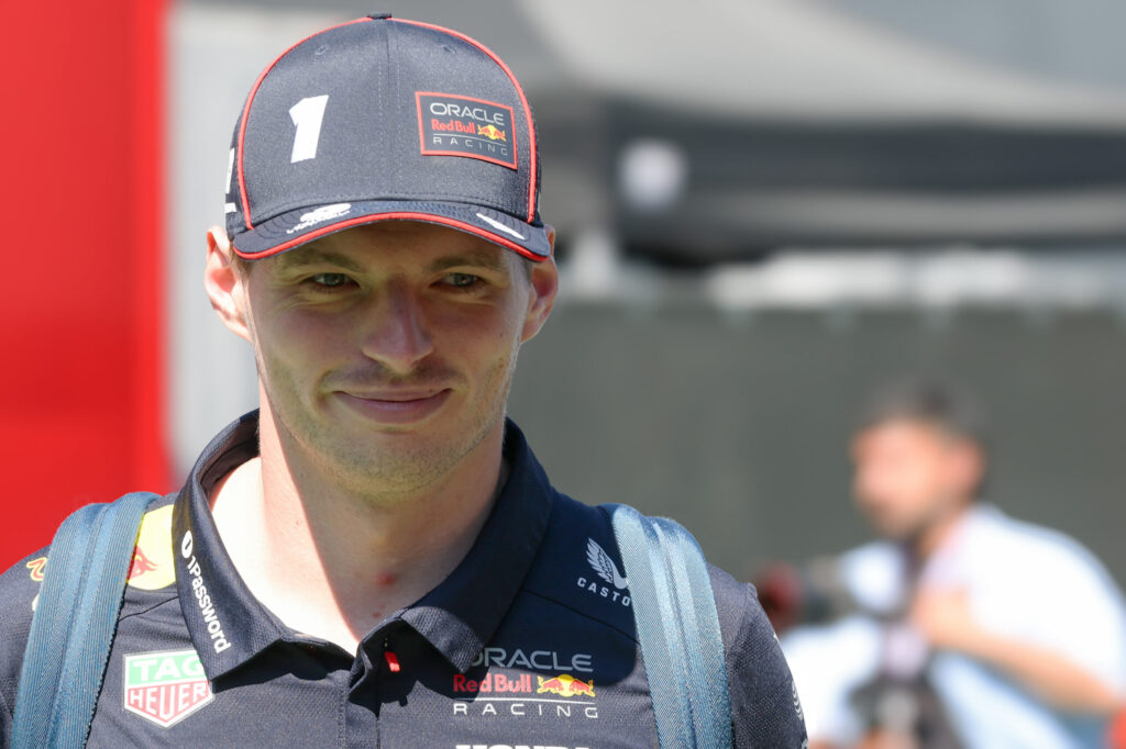Max Verstappen conduce weekendul de la Austin