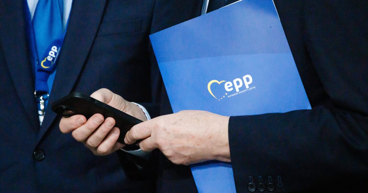 Casnicie abuziva flirtul extremist al EPP blocheaza aliatii centrali