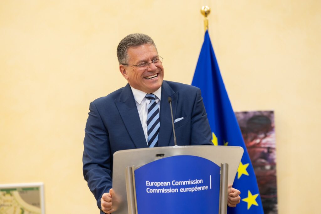 Comisarul european pentru comert sustine investitiile in Australia