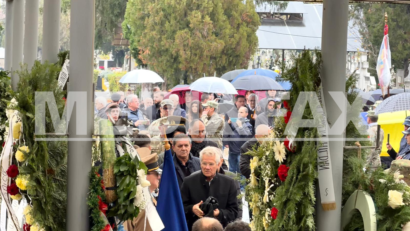 Emeric Ienei inmormantat cu onoruri militare in Oradea