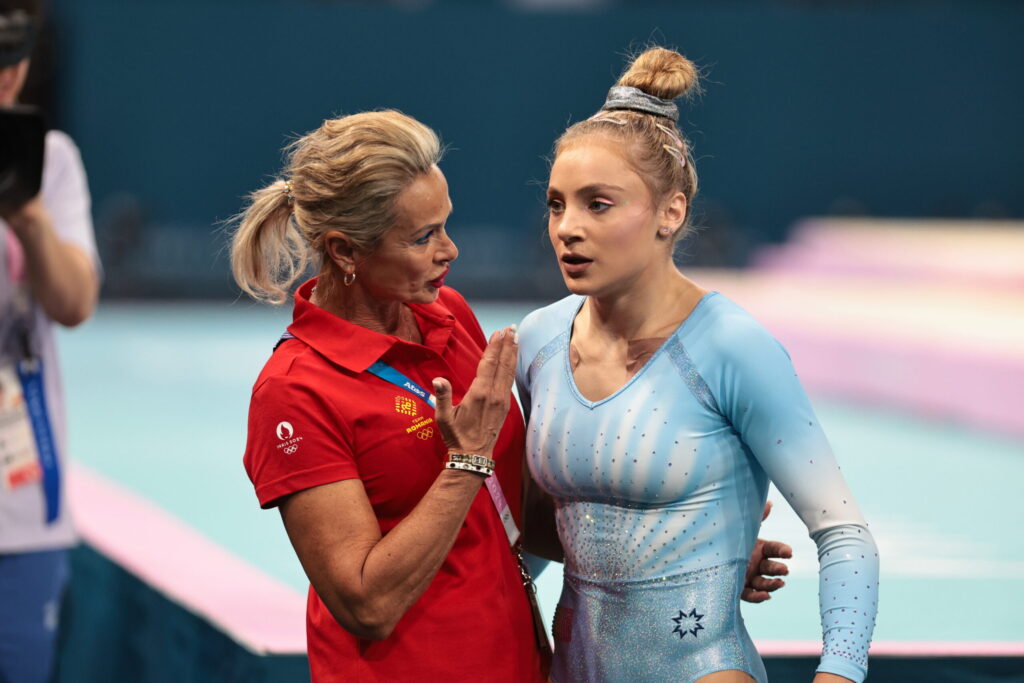 Federatia Romana de Gimnastica dissolva loturile nationale