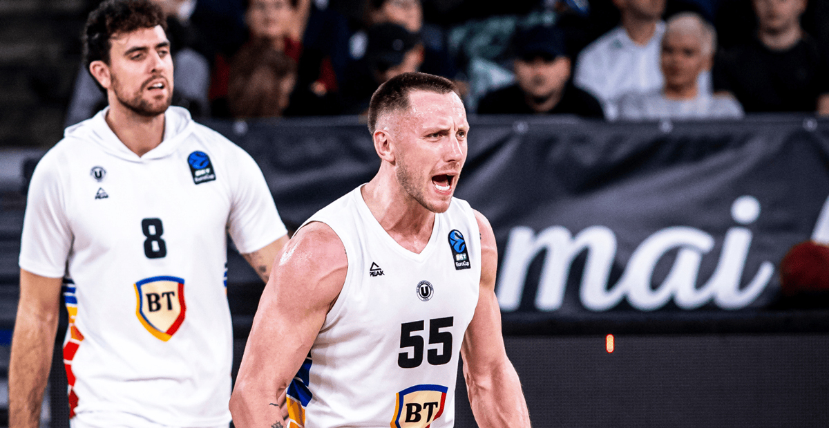 Mitchell Creek liderul U BT Cluj in meciul cu Hapoel