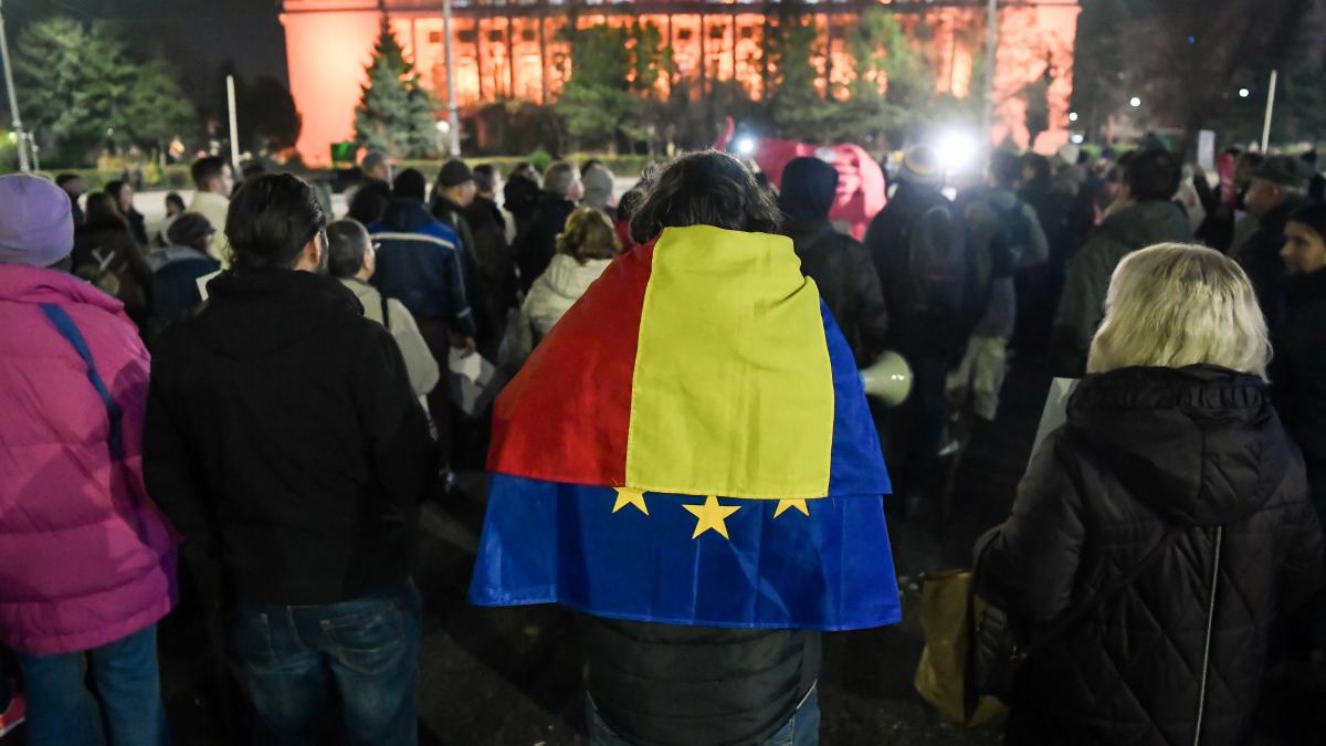 Protest la Guvern impotriva pensiilor speciale Nu e reforma ci apararea privilegiilor