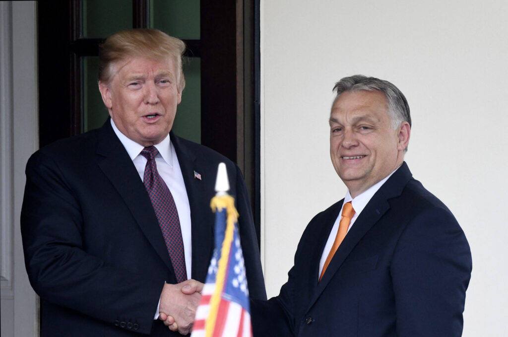 Trump si Orban discuta despre retragerea trupelor