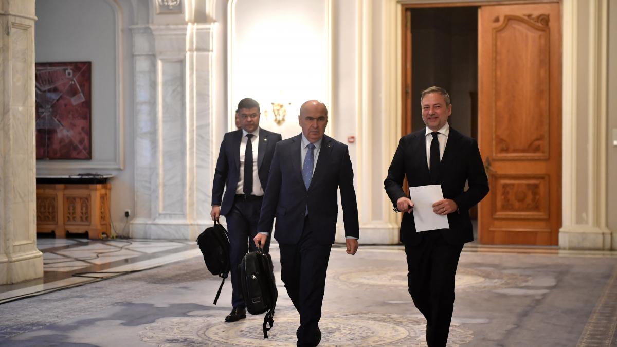 Consilier onorific al lui Ilie Bolojan favorit la Educatie